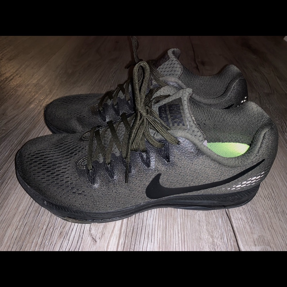Nike Zoom Men’s Running Shoes Size 8